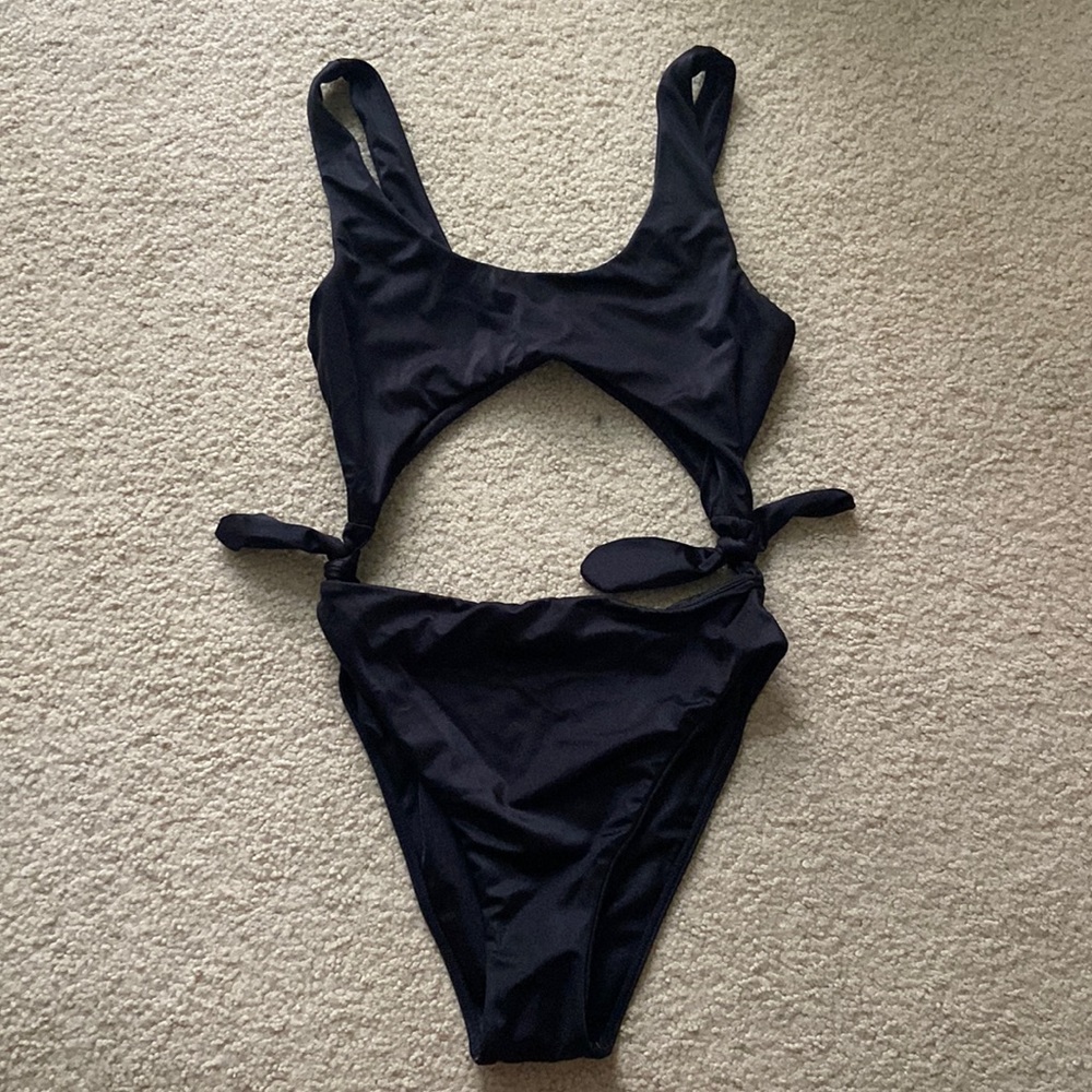 Cutout high rise one piece